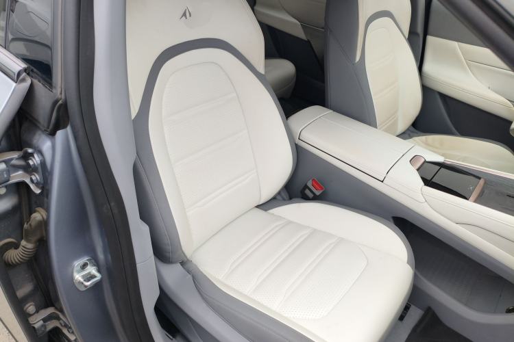 Used  eπ007 2024 Pure Electric 540 All-Wheel Drive Max Edition
