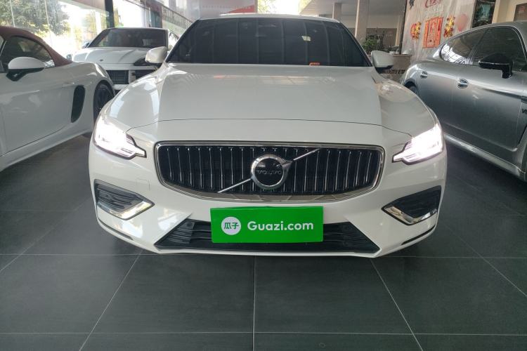 Used Volvo S60 2023 B4 Zhiyi Luxury Edition
