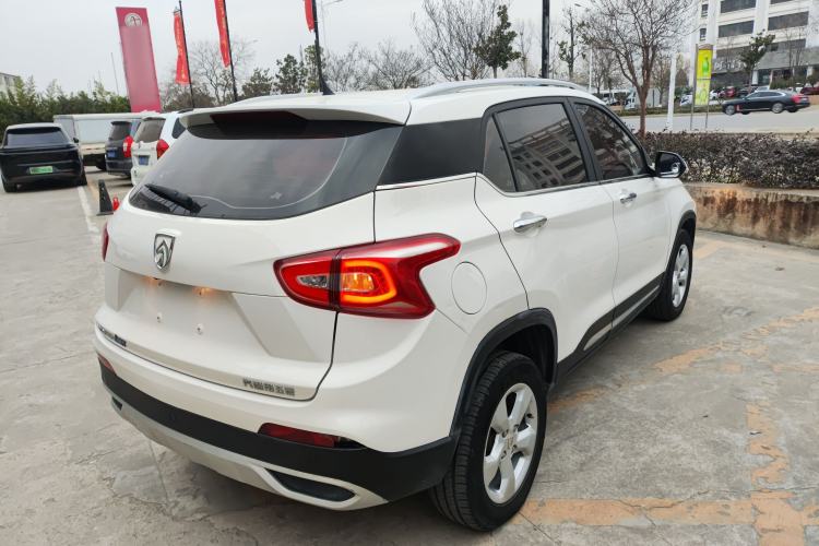 Used Baojun 510 2017 1.5L Automatic Fashion Model
