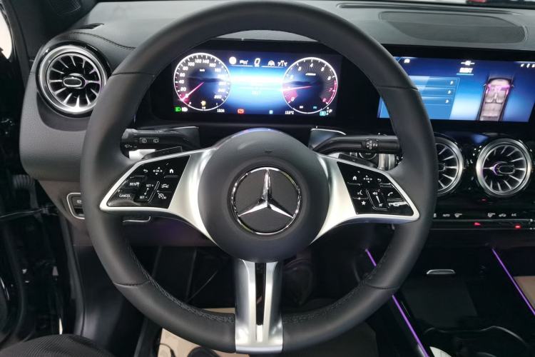 Used Mercedes-Benz GLB 2025 GLB 220 Sport Edition
