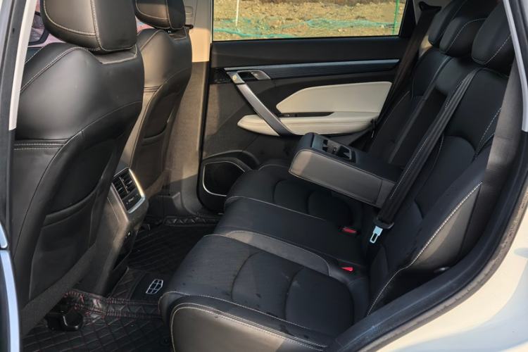 Used Geely Auto Emgrand X7 Sport 2022 Boyue X 1.8TD DCT ZhiZun Edition
