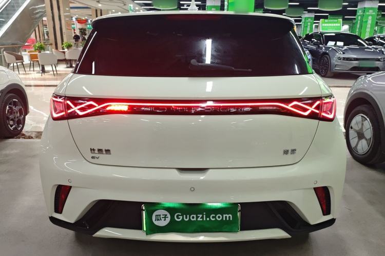 Used BYD Dolphin 2024 Honor Edition 420km Fashion Version
