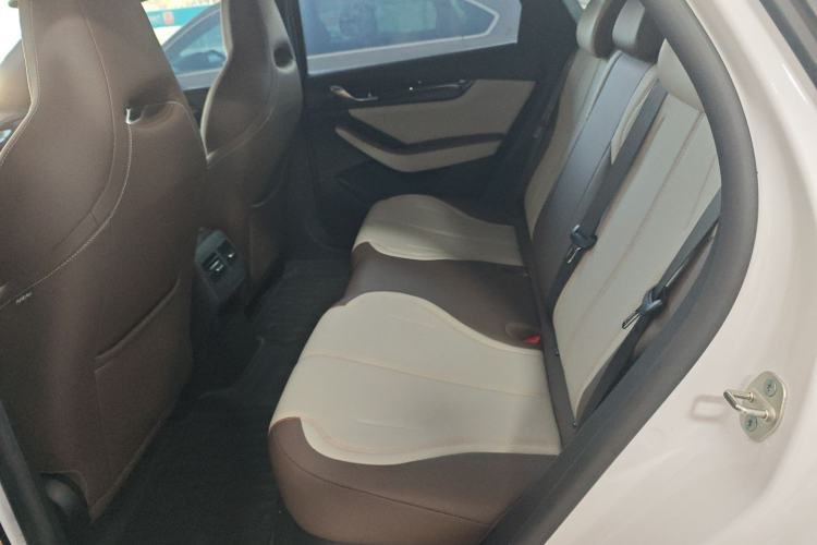 Used BYD Qin PLUS 2024 HONOR Edition DM-i 55KM Leading Model
