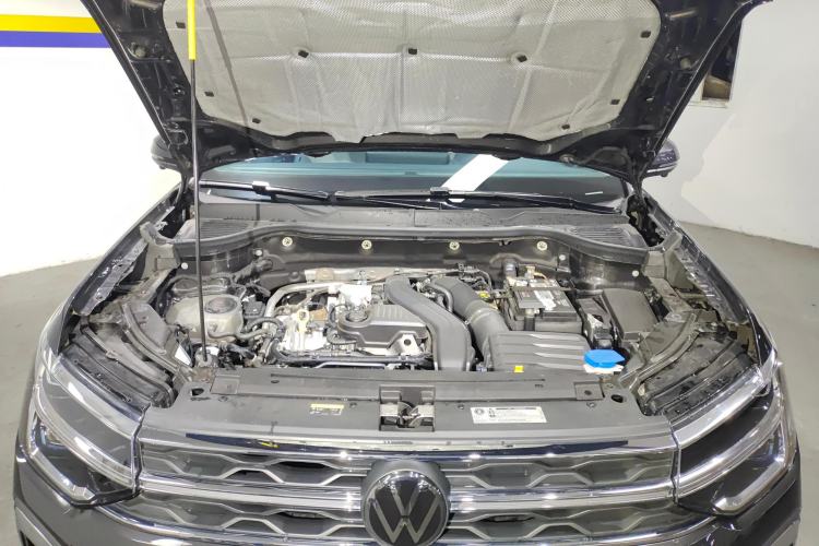 Used Volkswagen Tharu 2023 300TSI Two-Wheel-Drive Full Moon Edition