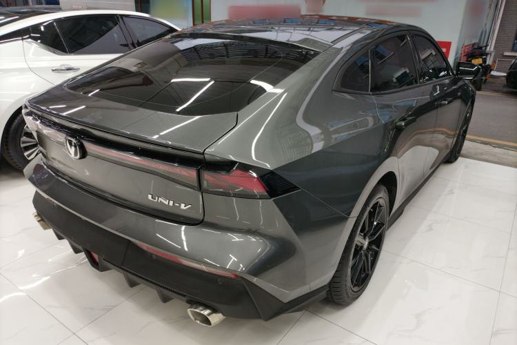 Used Changan UNI-V 2022 1.5T Prestige Version
