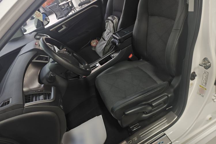 Used Honda Jade 2013 1.8L automatic Comfort version 5 seats
