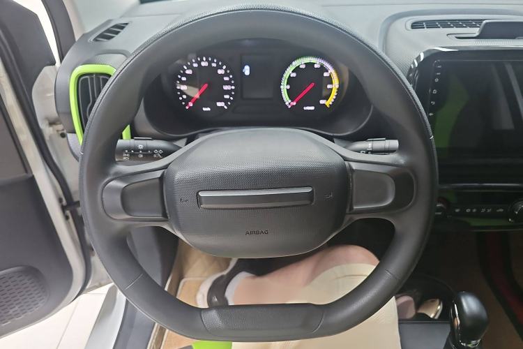 Used Roewe Clever 2021 302 km New Four-Seater Super-Efficient Version
