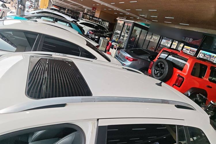 Used Volkswagen Gran Lavida 2015 230TSI DSG Comfort Edition
