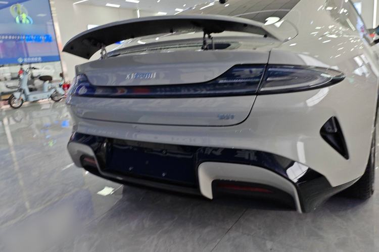 Used  SU7 2024 Rear-Drive Ultra-Long Range Advanced Pro-Level Intelligent Driving Version
