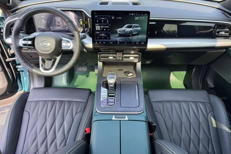 Used GAC Trumpchi GS8 2022 Flagship Series 2.0 TGDI Two-Wheel-Drive Prestige Edition (7 Seats)
