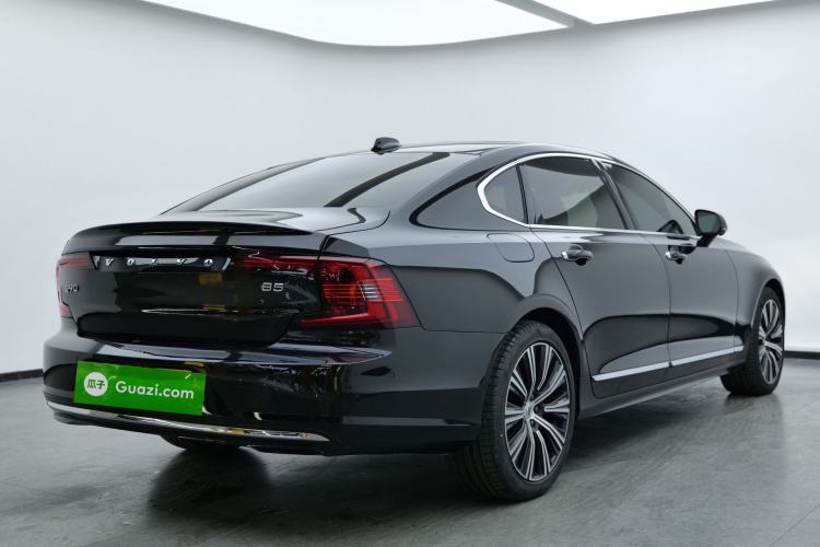 Used Volvo S90 2023 B5 Luxury Smart Edition