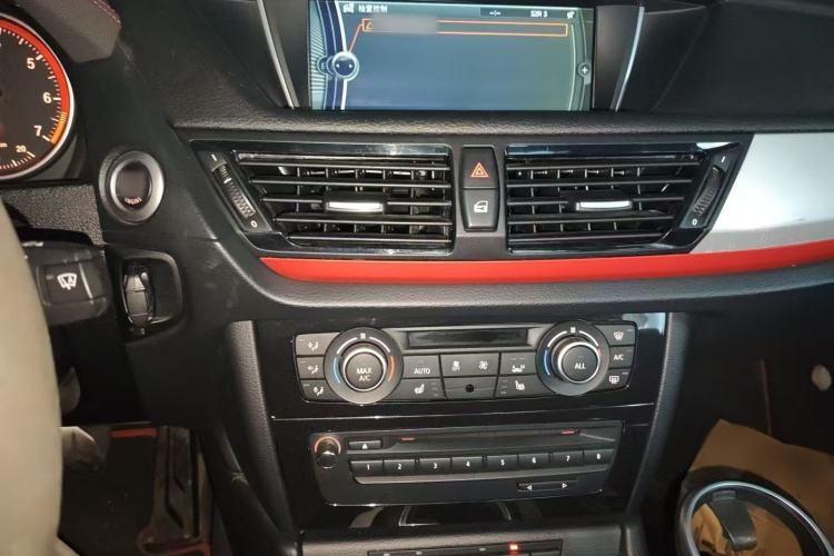 Used BMW X1 2014 xDrive20i Sports Design Package