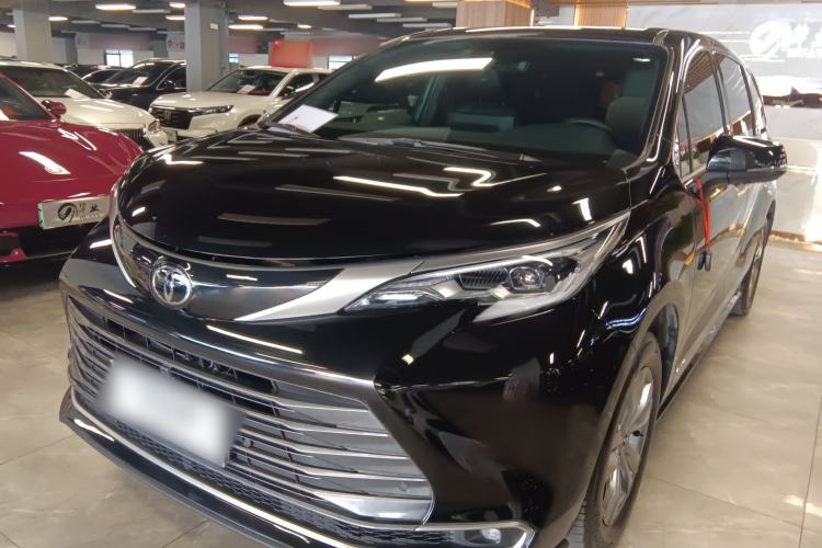 Used Toyota Sienna 2024 2.5L Hybrid Four-Wheel Drive Prestige Edition