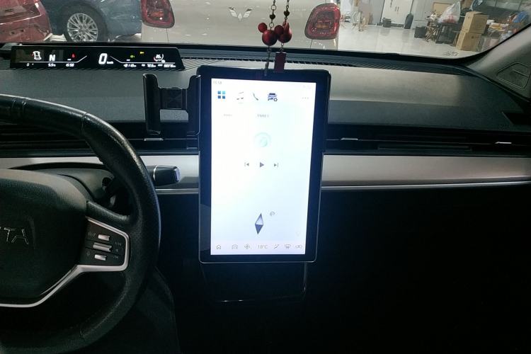 Used NETA V 2021 Standard Range Entertainment Edition