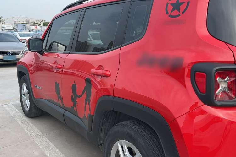 Used  Renegade 2019 220T Automatic Standard Edition
