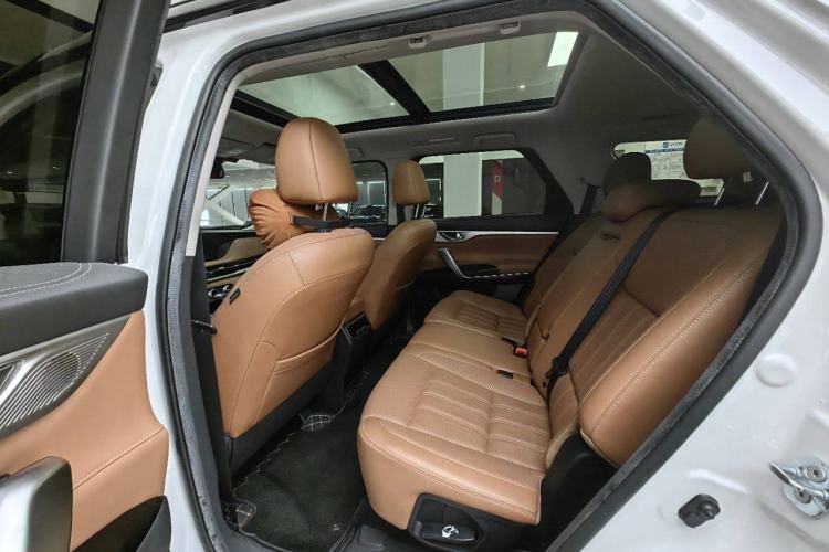 Used Changan CS95 2021 2.0T Four-Wheel Drive Premium Edition
