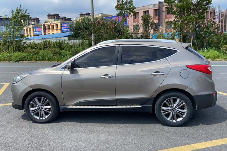 Used Hyundai ix35 2013 2.0L Automatic Two-Wheel Drive Smart GLS China IV Standard
