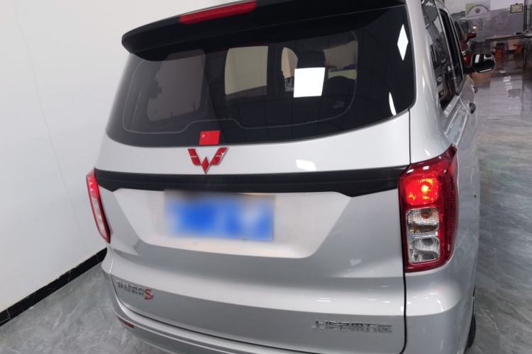 Used Wuling Hongguang 2021 1.5L Revised S Base Version with Electric Power Steering LAR

