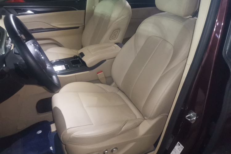 Used Buick GL8 2022 ES Landtrek 653T Luxury Edition