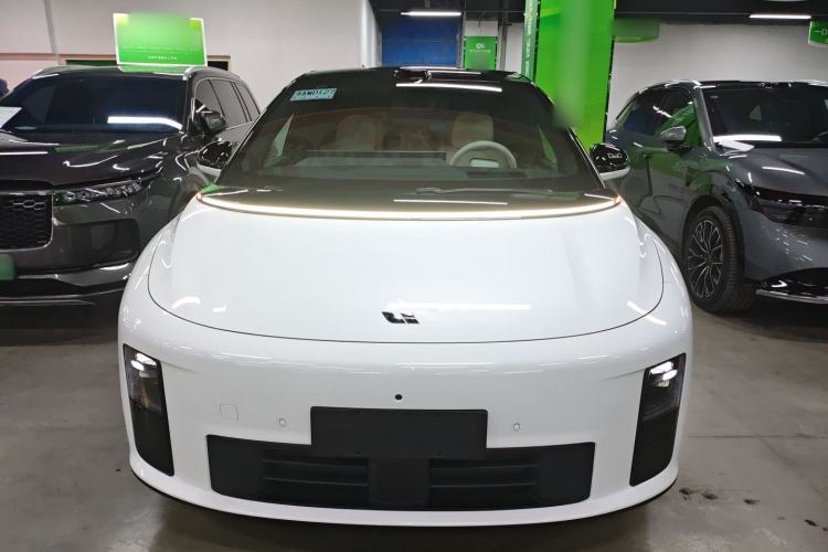 Used Li Auto Li Auto i6 2025 Model Two-Wheel-Drive Standard Type
