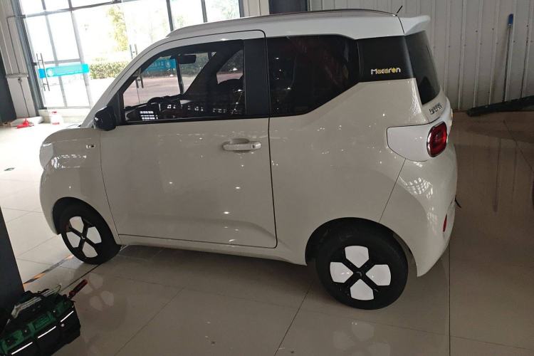 Used Wuling Hongguang MINIEV 2024 3rd Generation 215km Advanced Version
