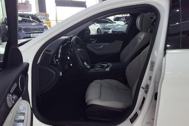 Used Mercedes-Benz C-Class 2017 Facelift C 200 L 4MATIC Sport Edition