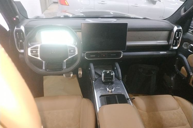 Used Jetour Traveler 2023 2.0T All-Wheel Drive CrossPRO+
