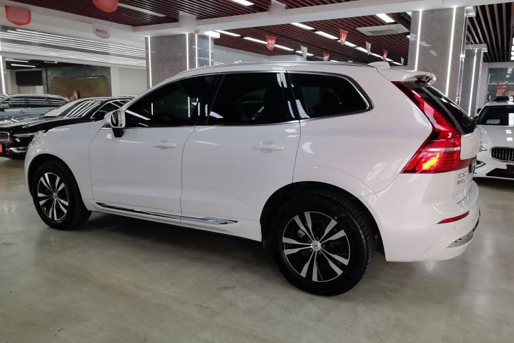 Used Volvo XC60 2022 B5 4x4 Zhiyi Luxury Edition
