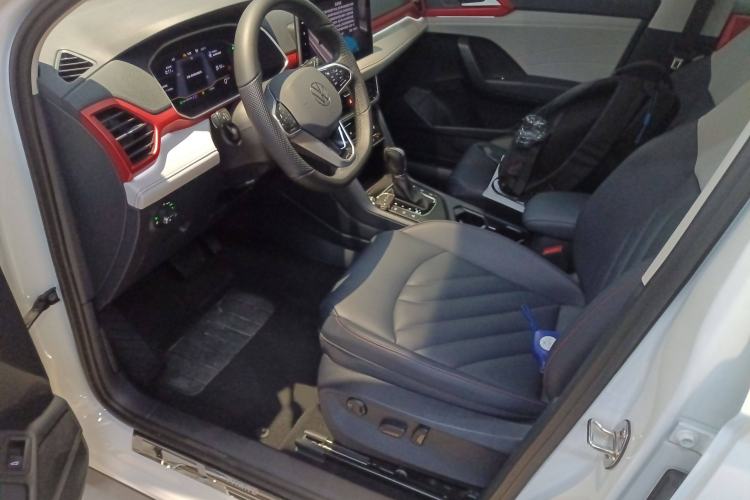 Used Volkswagen Tharu 2023 300TSI Two-Wheel-Drive Moon Luxury Edition
