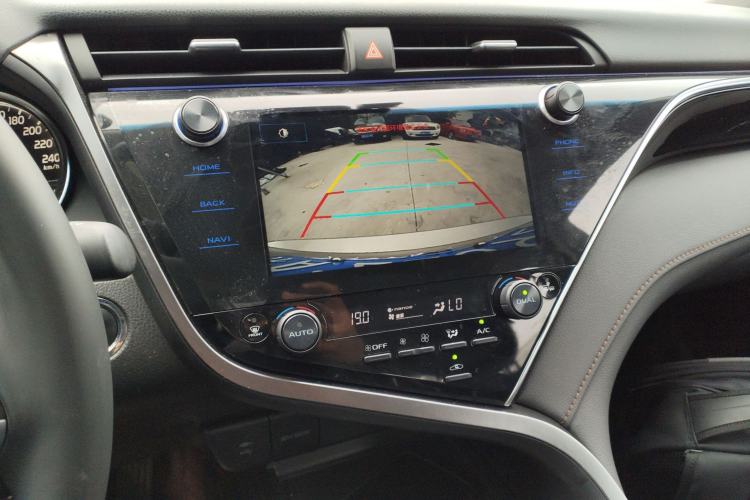 Used Toyota Camry 2019 Revised Version 2.0G Luxury Edition
