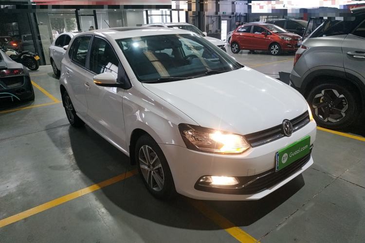 Used Volkswagen Polo 2016 1.6L Automatic Comfort Model
