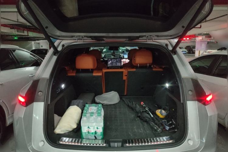 Used Li Auto L7 2023 Pro Model
