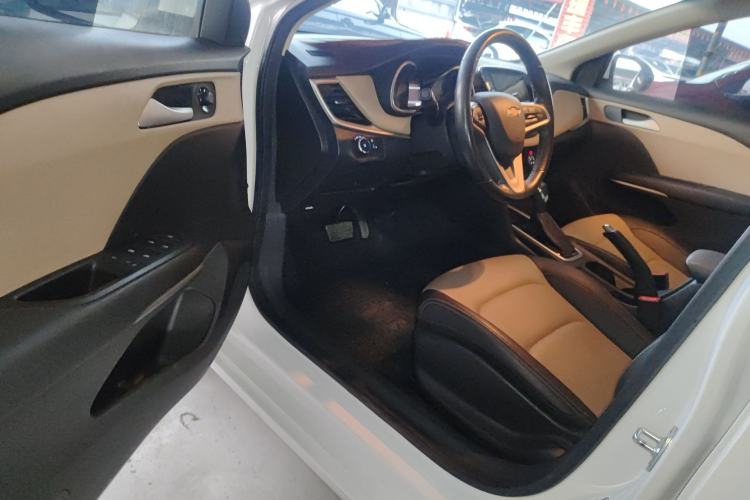 Used Chevrolet Monza 2022 320 Automatic Enjoyment Sunroof Version
