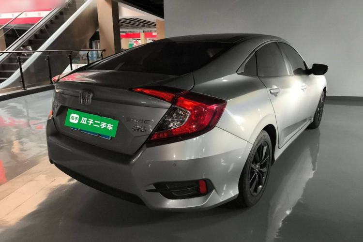 Used Honda Civic 2016 220TURBO CVT Luxury Edition
