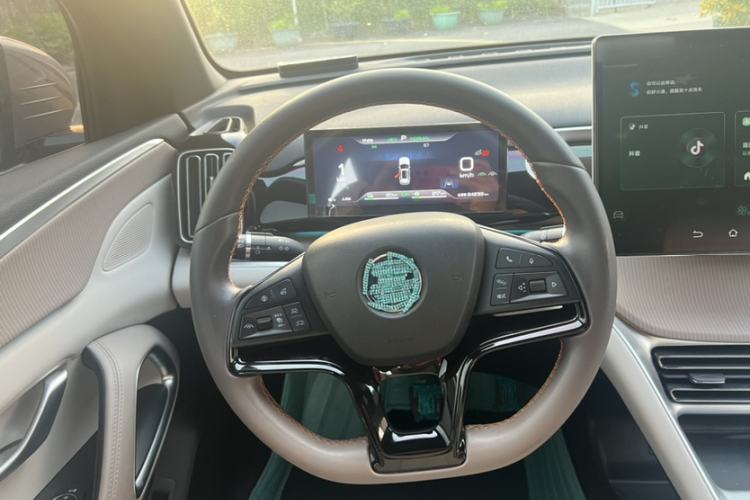 Used BYD Song Pro New Energy 2023 Champion Edition DM-i 110KM Excellence Model
