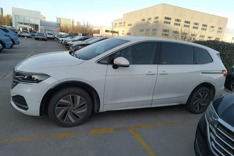 Used Volkswagen Viloran 2024 330TSI Luxury Edition
