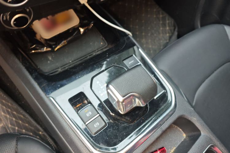 Used Isuzu D-MAX 2023 2.5T Automatic Two-Wheel Drive Diesel Standard Wheelbase Lingdong Edition