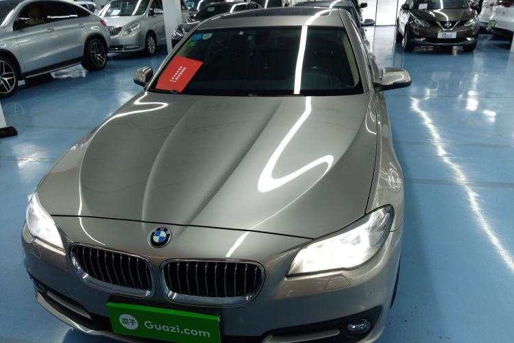 Used BMW 5 Series 2014 520Li Elegant Model
