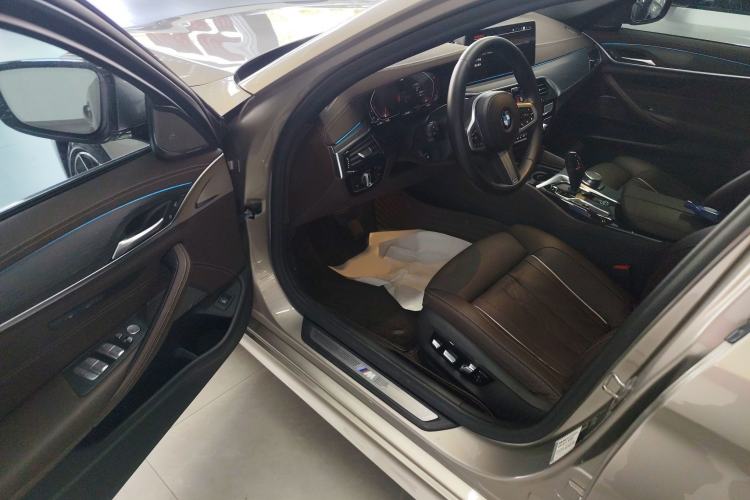 Used BMW 5 Series 2021 530Li Luxury Edition M Sport Package
