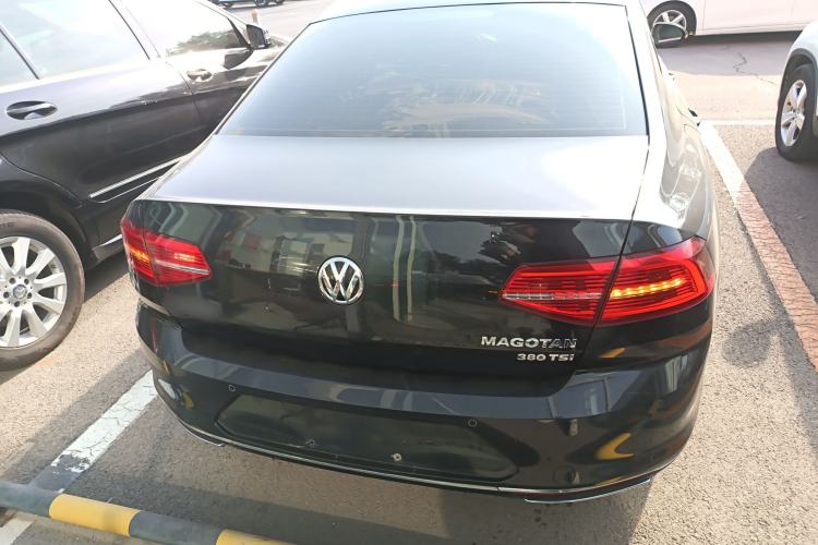Used Volkswagen Magotan 2018 Facelift 380TSI DSG Luxury Version
