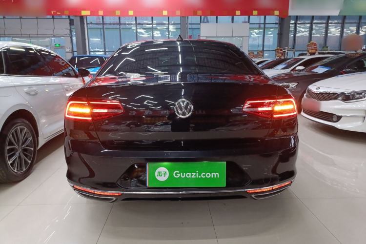 Used Volkswagen Magotan 2018 330TSI DSG Luxury Model
