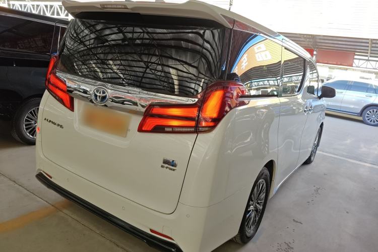 Used Toyota Alphard 2019 Dual-Engine 2.5L Luxury Edition
