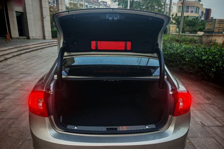 Used Volvo S60 2015 S60L 2.0T Zhiyuan Edition
