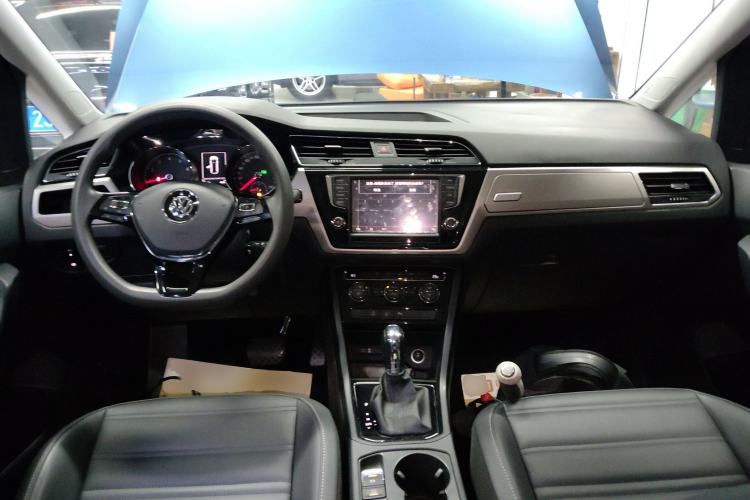 Used Volkswagen Touran 2018 Volkswagen Touran L 280TSI DSG Comfort Edition 7 Seats China VI Standard