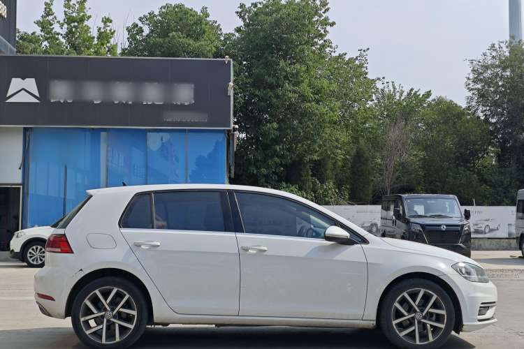 Used Volkswagen Golf 2020 200TSI DSG Comfortable and Ambitious Edition
