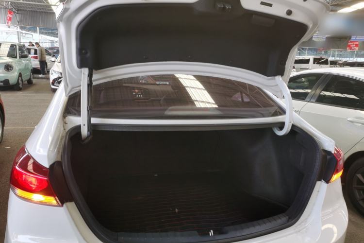 Used Hyundai Elantra 2016 1.6L Automatic ZhiXuan – Elite Version