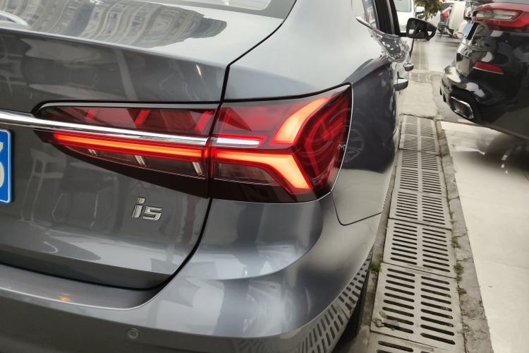 Used Roewe i5 2021 Revised Version 1.5L CVT Diamond Edition