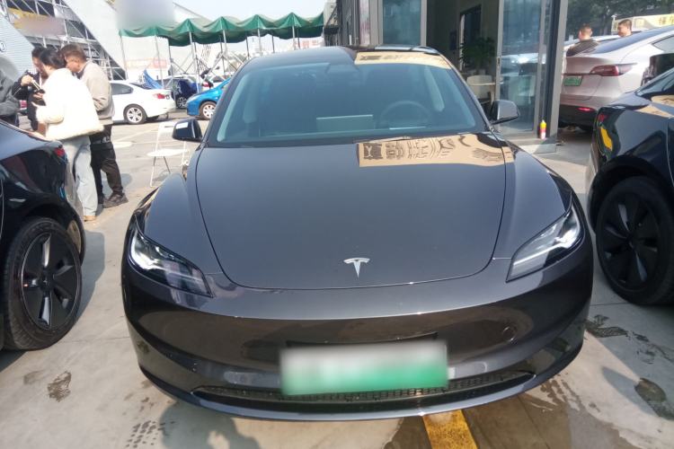 Used Tesla Model 3 2025 Rear-Wheel-Drive Version
