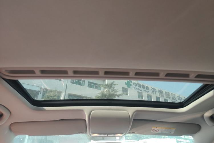 Used Volkswagen Polo 2016 1.6L Automatic Comfort Model
