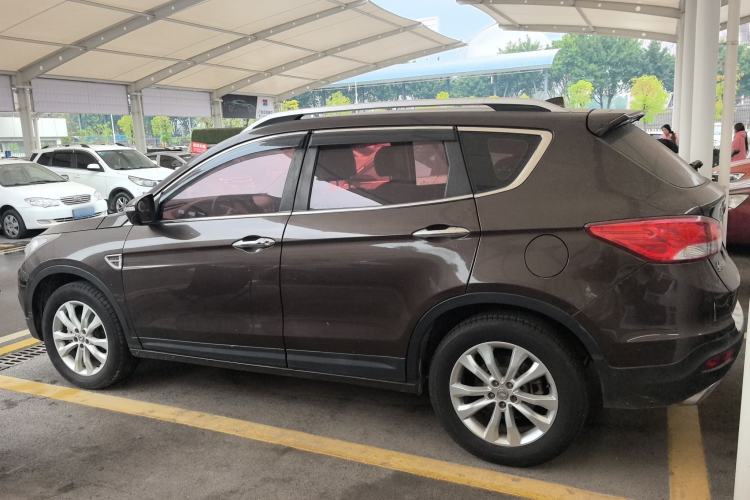 Used Dongfeng Aeolus AX7 2016 2.0L Automatic Zhiyi Trim